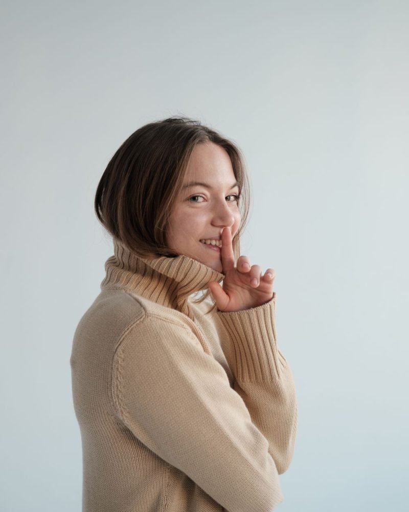 Ribbed Cashmere Crewneck